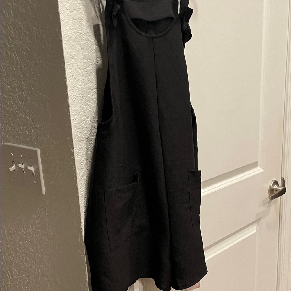 Black Sleeveless romper with Pockets
